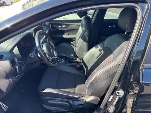 Used 2023 Kia Forte GT-Line image 4