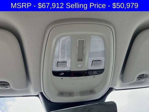 Certified 2025 Volvo XC60 T8 Plus w/ Protection Package Premier AWD/4WD image 37