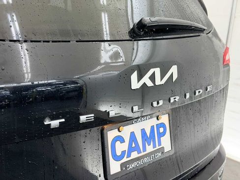 Used 2022 Kia Telluride SX image 11