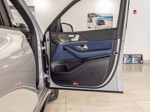 Used 2025 Mercedes-Benz GLE 63 AMG S image 41