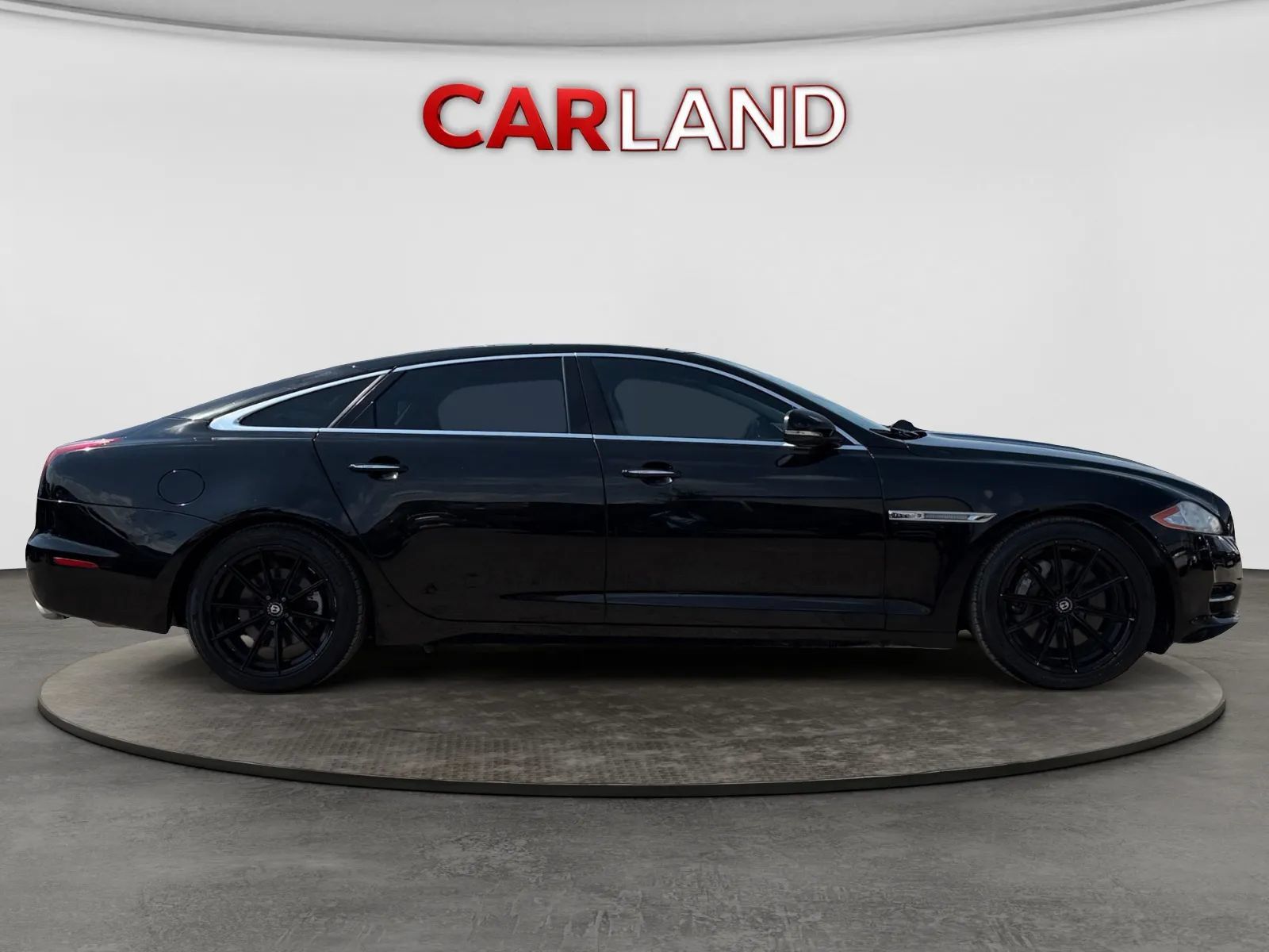 Used 2011 Jaguar XJ L RWD image 7