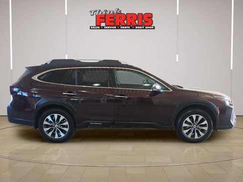 Used 2024 Subaru Outback Touring AWD/4WD image 6