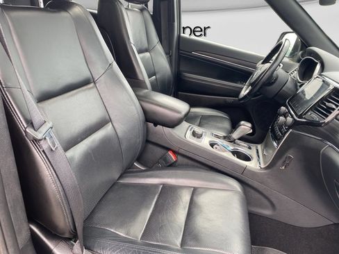 Used 2021 Jeep Grand Cherokee Limited w/ Luxury Group II AWD/4WD image 9