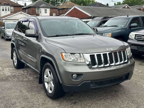 Used 2012 Jeep Grand Cherokee Laredo RWD image 1