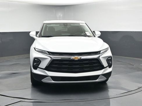 Used 2025 Chevrolet Blazer LT image 8