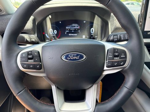 New 2026 Ford Explorer Active w/ Active Comfort Package AWD/4WD image 26