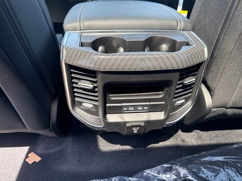 New 2026 RAM 1500 4x4 Crew Cab image 23