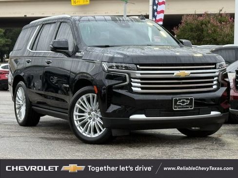 Used 2024 Chevrolet Tahoe High Country AWD/4WD image 2