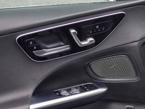 Used 2024 Mercedes-Benz C 300 Sedan image 21