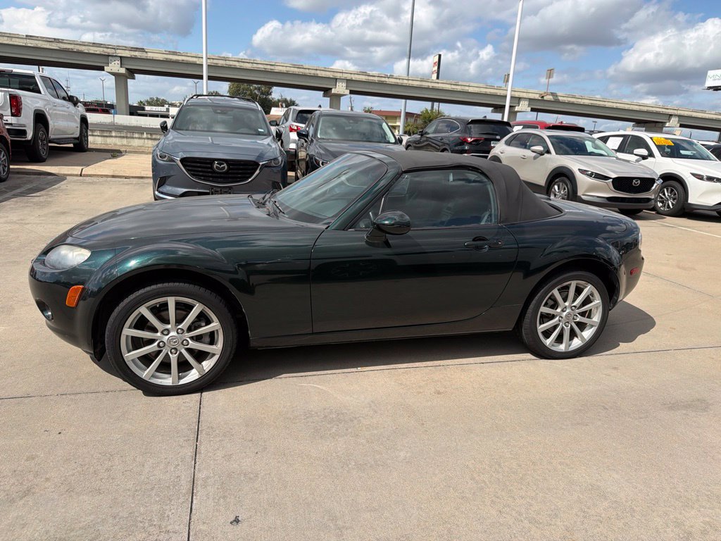 Used 2007 MAZDA MX-5 Miata Touring RWD image 6
