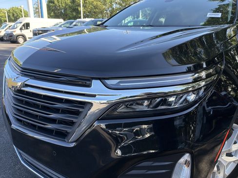Used 2024 Chevrolet Equinox LT AWD/4WD image 6