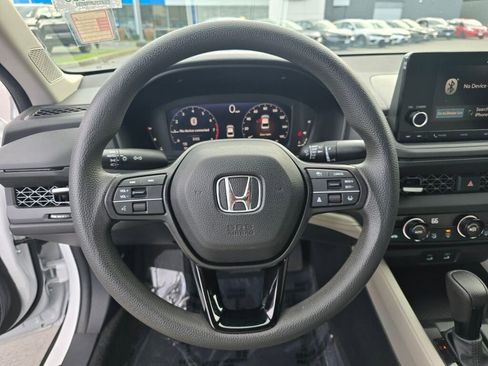 Certified 2023 Honda Accord EX image 19