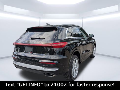 New 2025 Audi Q5 Premium Plus image 2