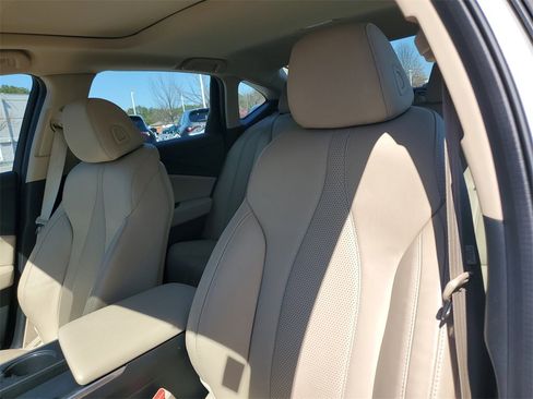 Certified 2025 Acura TLX w/ Technology Package image 16