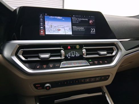 Used 2021 BMW 330i Sedan w/ Convenience Package image 24