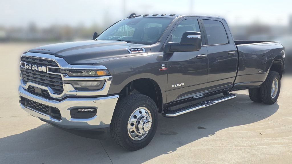 New 2026 RAM 3500 Big Horn AWD/4WD 360° Tour