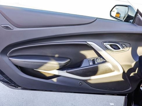 Used 2022 Chevrolet Camaro LT image 35