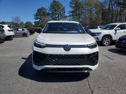 New 2026 Volkswagen Tiguan SE R-Line FWD image 2