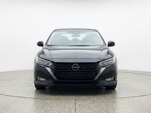 Used 2025 Nissan Sentra SV image 2