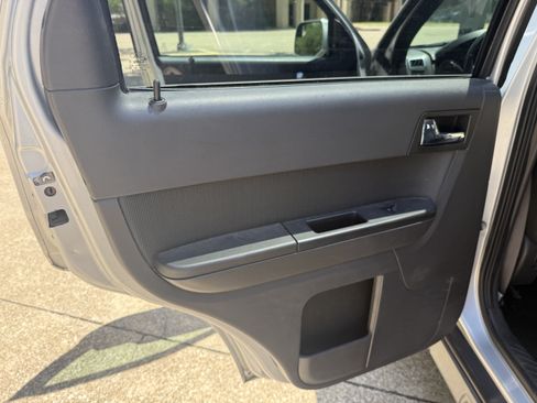 Used 2012 Ford Escape Limited AWD/4WD image 20