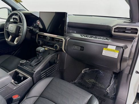 New 2026 Toyota Tacoma TRD Off-Road AWD/4WD image 25