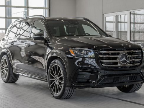 Certified 2025 Mercedes-Benz GLS 450 4MATIC w/ AMG Line Exterior image 21