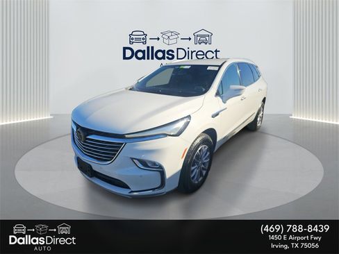 Used 2023 Buick Enclave Essence image 5