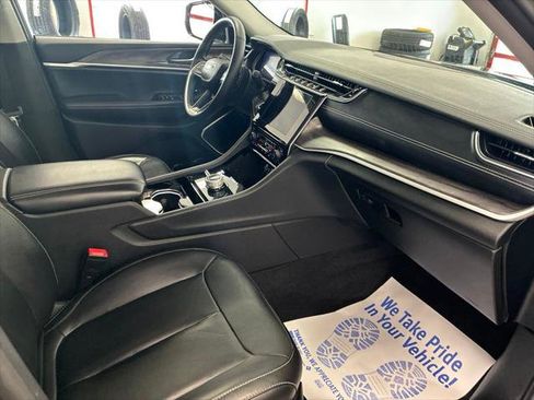 Certified 2022 Jeep Grand Cherokee Limited AWD/4WD image 23
