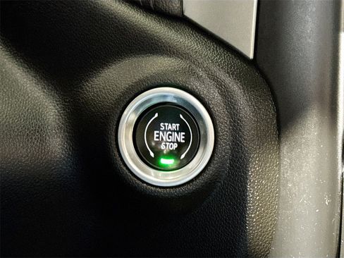 Used 2022 Chevrolet Silverado 1500 RST image 17