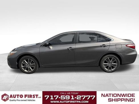 Used 2017 Toyota Camry SE image 6