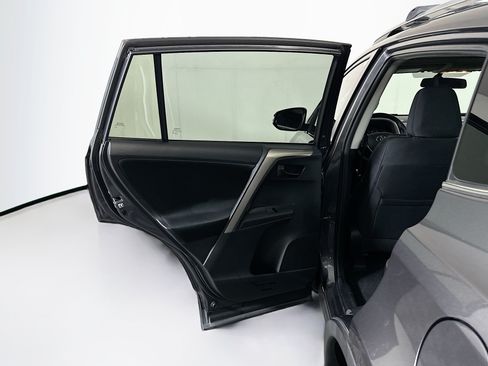 Used 2013 Toyota RAV4 XLE FWD image 25