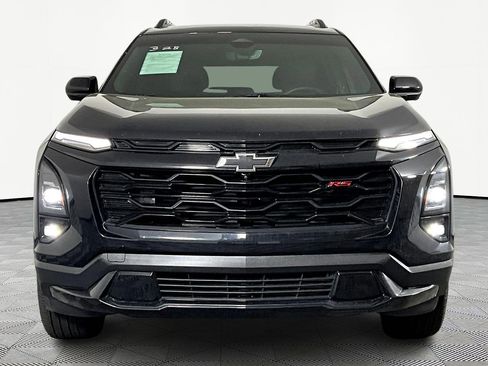 Used 2025 Chevrolet Equinox RS w/ Safety and Technology Package image 2