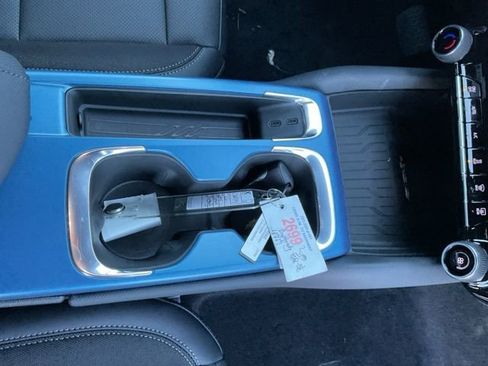 New 2026 Chevrolet Equinox EV LT image 19