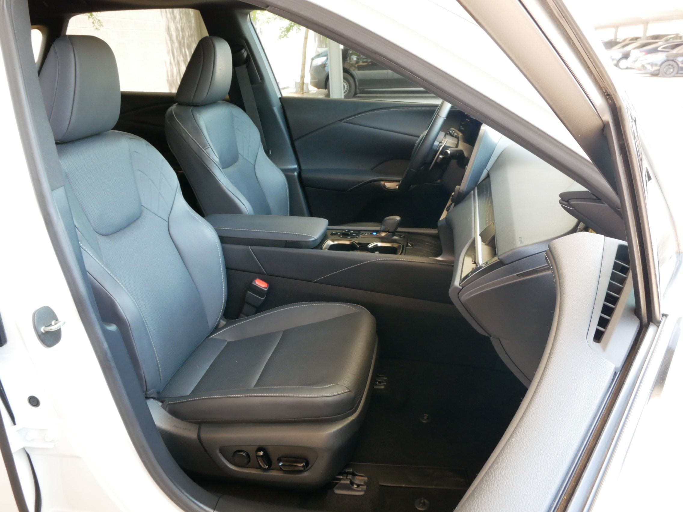 Used 2023 Lexus RX 350 Premium FWD image 8