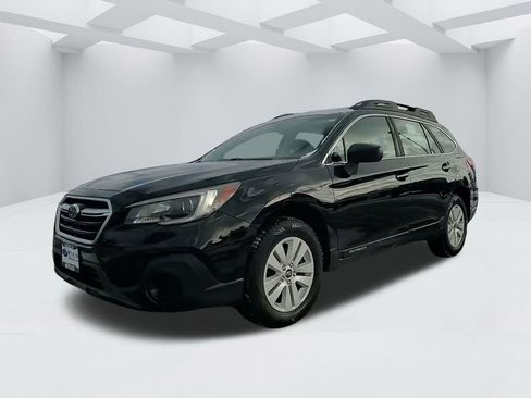 Used 2019 Subaru Outback 2.5i image 1