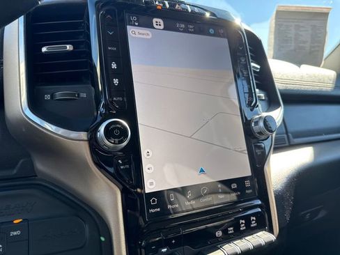 Used 2024 RAM 2500 Laramie w/ Safety Group image 19