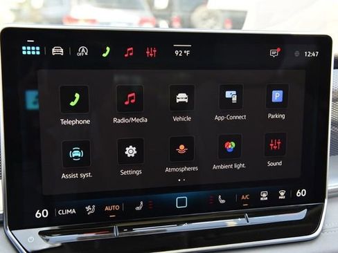 New 2026 Volkswagen Tiguan SE FWD image 15