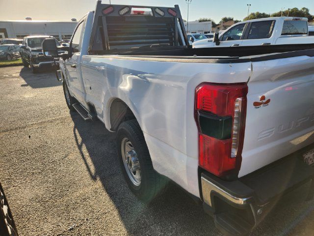 Used 2024 Ford F350 XL w/ 360-Degree Camera Package RWD image 3