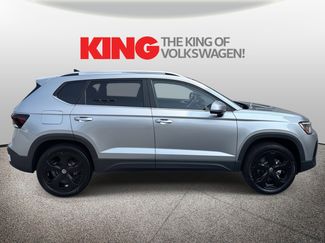 New 2025 Volkswagen Taos SEL video 2