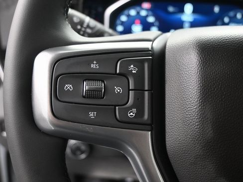 Used 2025 Chevrolet Silverado 1500 LT image 21
