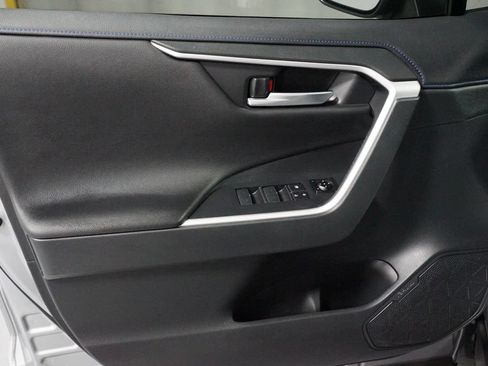 Certified 2025 Toyota RAV4 XSE AWD/4WD image 30