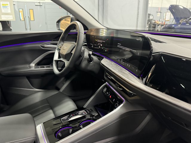 Used 2025 Audi Q5 Premium w/ Convenience Package AWD/4WD image 31