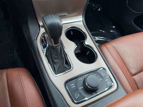 Used 2017 Jeep Grand Cherokee Summit w/ Platinum Series Group image 20