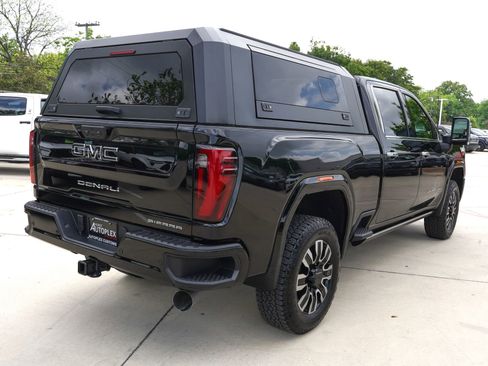 Used 2026 GMC Sierra 2500 Denali Ultimate image 5