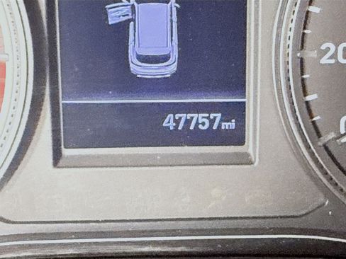 Used 2020 Hyundai Santa Fe SE image 16