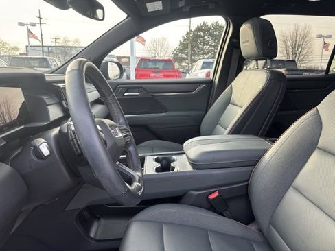 Used 2024 GMC Acadia AT4 image 12