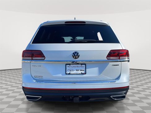 Used 2023 Volkswagen Atlas SEL AWD/4WD image 34