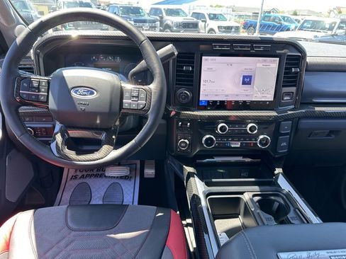 Used 2024 Ford F250 Lariat w/ Lariat Ultimate Package image 32