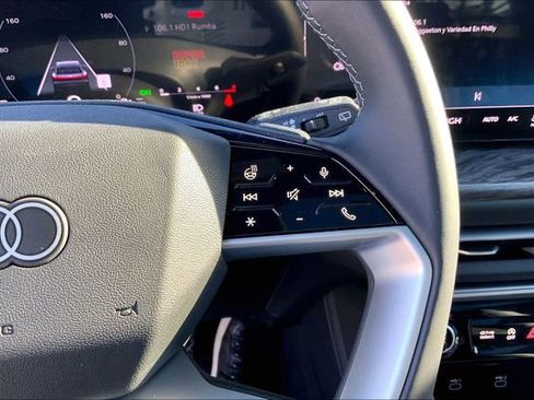 Used 2025 Audi Q5 Prestige image 24