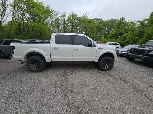 Used 2019 Ford F150 Platinum w/ Equipment Group 701A Luxury AWD/4WD image 9